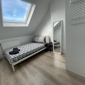 Schaerbeek 2 Homestay